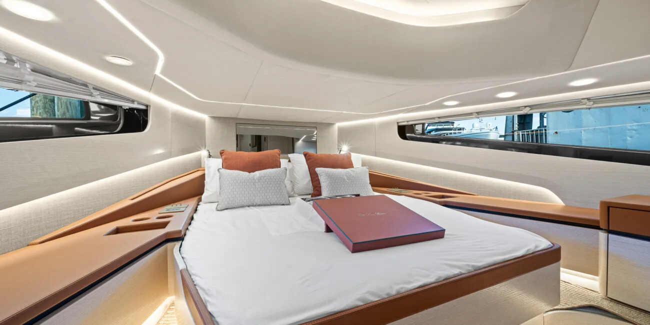 Manari 52 exterior detail